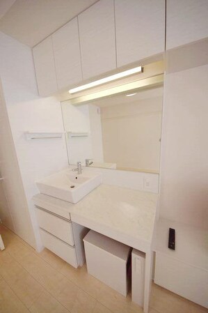 レオネクストレーヴの物件内観写真